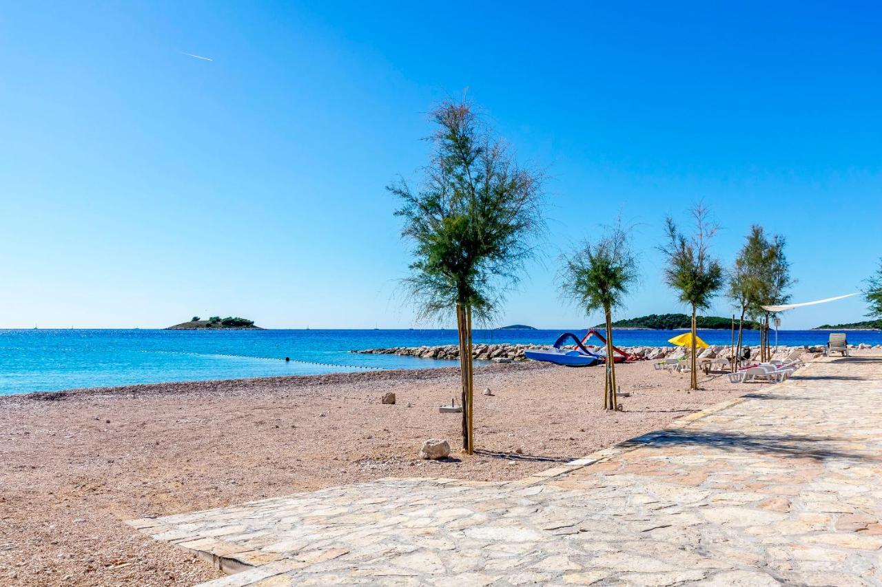 Apartments Luca Rogoznica  Εξωτερικό φωτογραφία